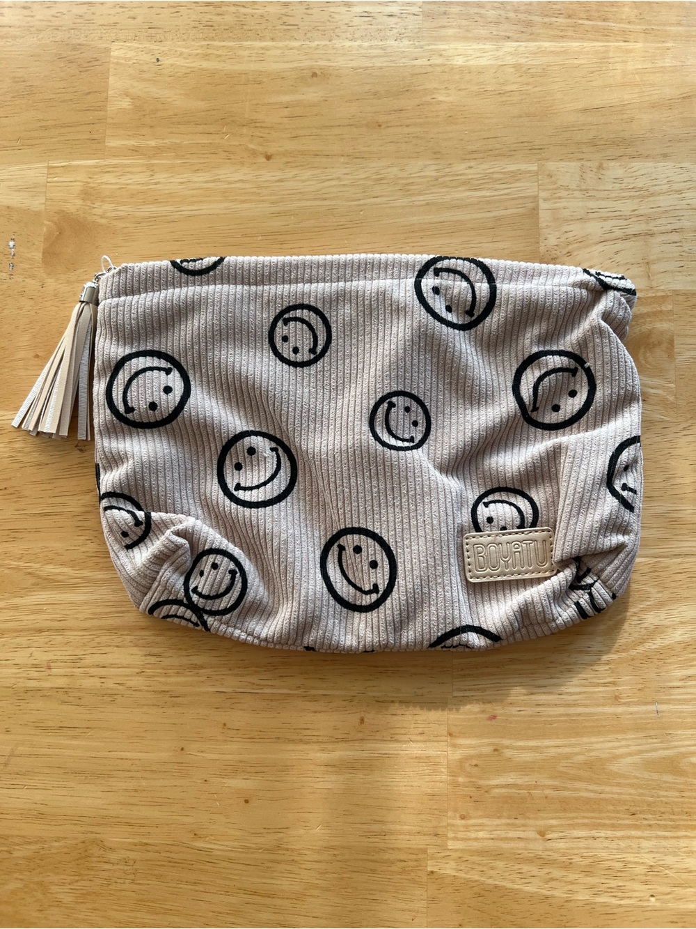 Boyatu Smiley Print Corduroy Cosmetic Pouch - Light Beige & Black